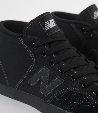 New Balance Numeric 213 Shoes - Black / Black