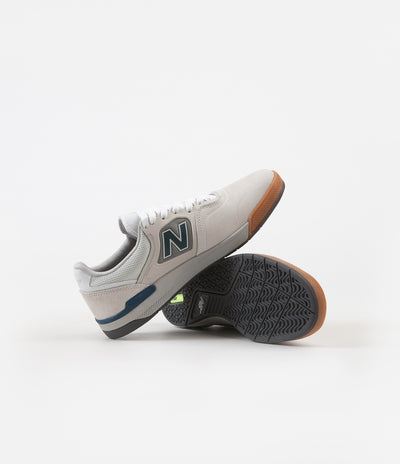 New Balance Numeric 913 Shoes - Sea Salt / Dark Sea