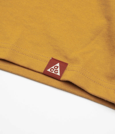 Nike ACG Hike Box T-Shirt - Gold Suede