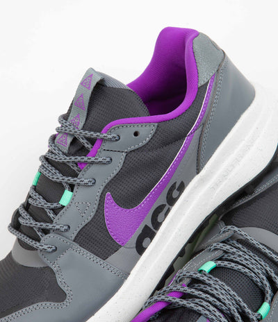 Nike ACG Lowcate Shoes - Smoke Grey / Dark Smoke Grey - Vivid Purple