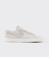 Nike SB Blazer Low Canvas Deconstructed Shoes - Phantom / Light Bone - Habanero Red