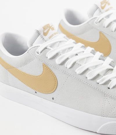 Nike SB Blazer Low GT Shoes - White / Club Gold - White - Light Thistle