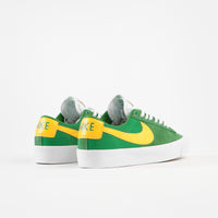 Nike SB Blazer Low Pro GT Shoes - Lucky Green / University Gold - Black - White thumbnail