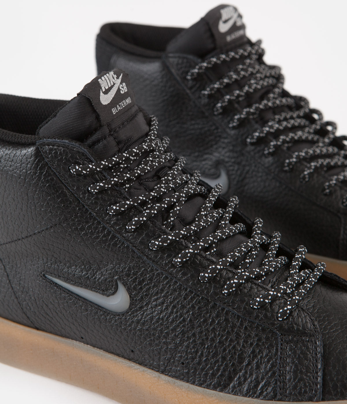 Blazer mid premium top black gum