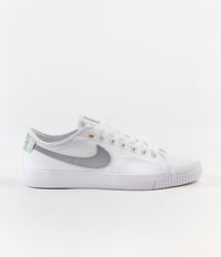 Nike SB Blazer Court DVDL Shoes - White / Wolf Grey - White - Barely Green