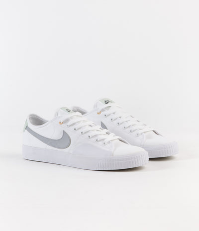 Nike SB Blazer Court DVDL Shoes - White / Wolf Grey - White - Barely Green