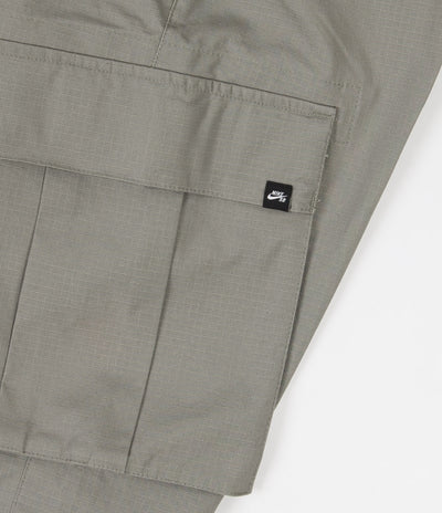 Nike SB Cargo Shorts - Light Army