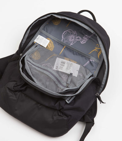 Nike SB Courthouse Backpack - Black / Smoke Grey / Doll