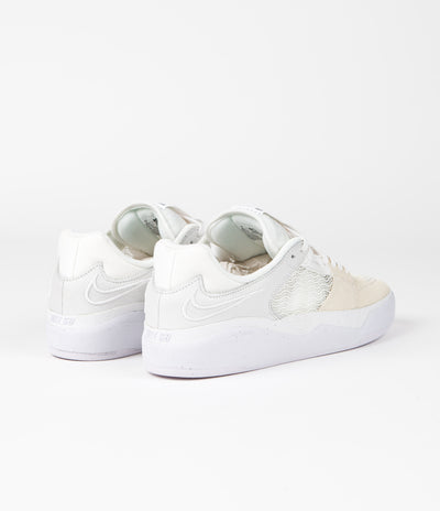 Nike SB Ishod Premium Shoes - Summit White / Summit White - Summit White