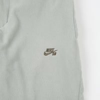 Nike SB Novelty Fleece Pants - Jade Horizon / Medium Olive thumbnail