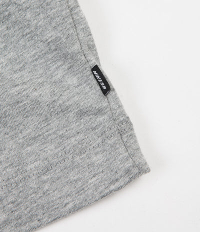 Nike SB Queen Card T-Shirt - Dark Grey Heather / Habanero Red