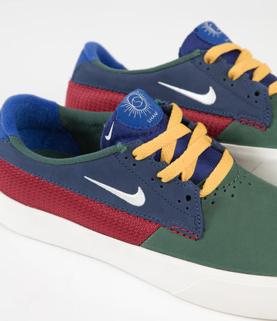 Nike SB Shane Shoes - Noble Green / Sail - Varsity Red - Navy