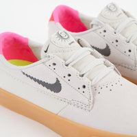 Nike SB Shane Shoes - Summit White / Black - Bright Crimson thumbnail