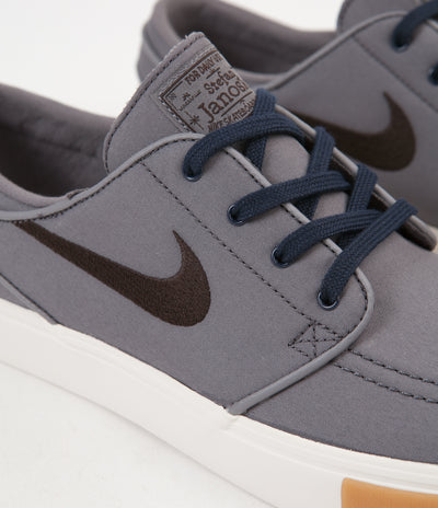 Nike SB Stefan Janoski Shoes - Gunsmoke / Velvet Brown - Burgundy Crush