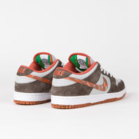 Nike SB x Crushed DC Dunk Low Pro Shoes - Olive Grey / Manta Orange - Rattan thumbnail