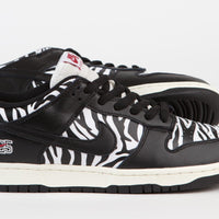 Nike SB x Quartersnacks Dunk Low OG Shoes - Black / White thumbnail