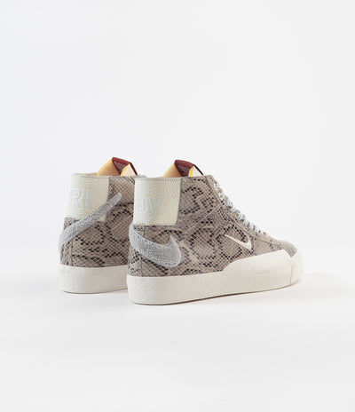 Nike SB x Soulland Blazer Mid Shoes - Light Bone / White - Pure Platinum