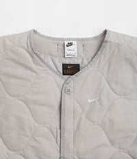 Nike Woven Insulated Military Vest - Light Iron Ore / White | Flatspot