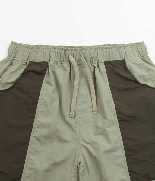 Quasi Solo Shorts - Moss | Flatspot