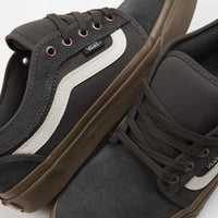 Vans Chukka Low Sidestripe Shoes - Dark Grey / Gum thumbnail