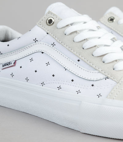 Vans Old Skool Pro Shoes - (Bandana) White