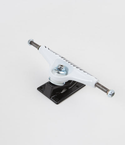 Venture 5.25 V Light Low Lucien Linear Truck - White / Black